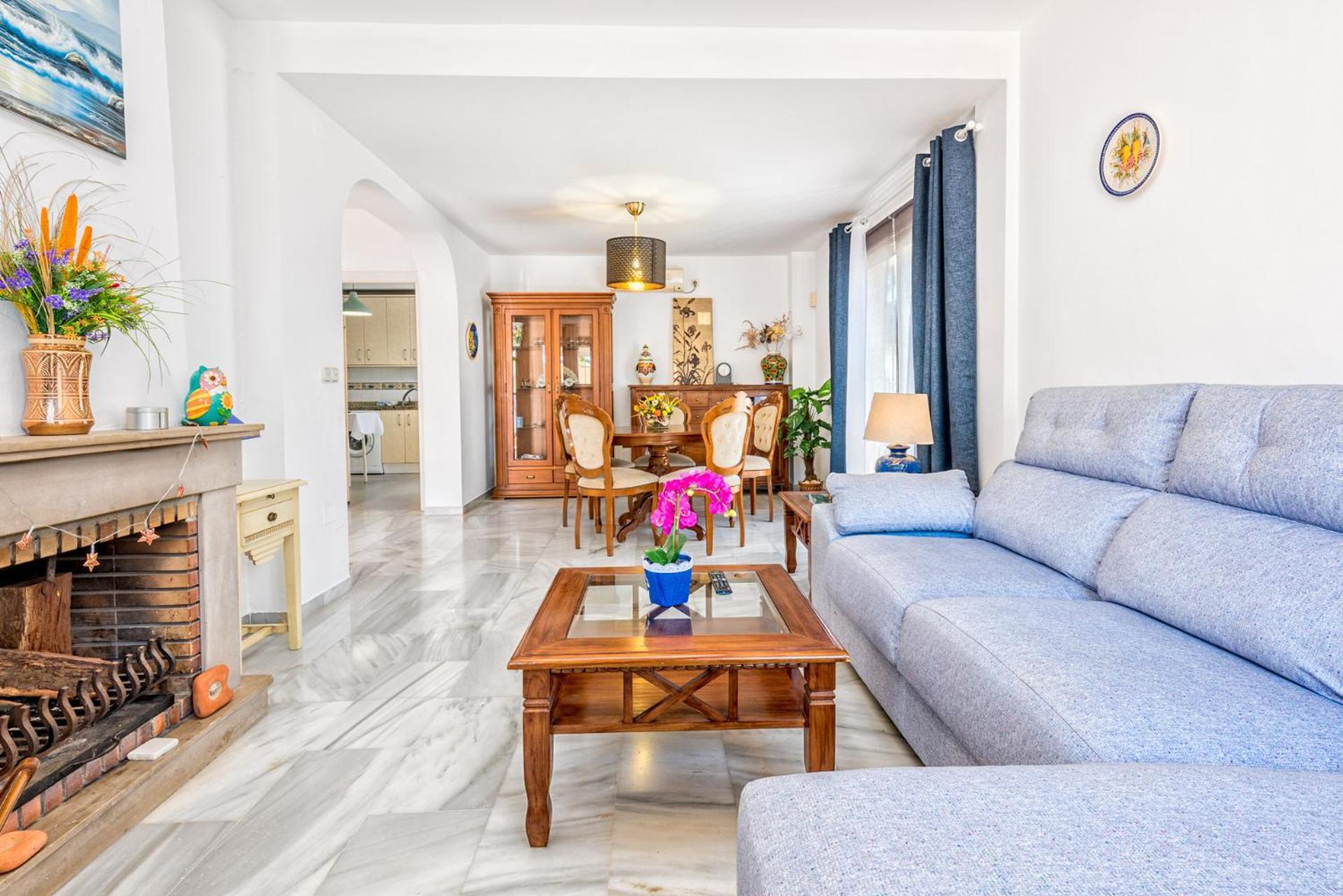 Castillo Sohail Townhouse Near The Beach By Costarentals - Ref 101 فوينخيرولا المظهر الخارجي الصورة