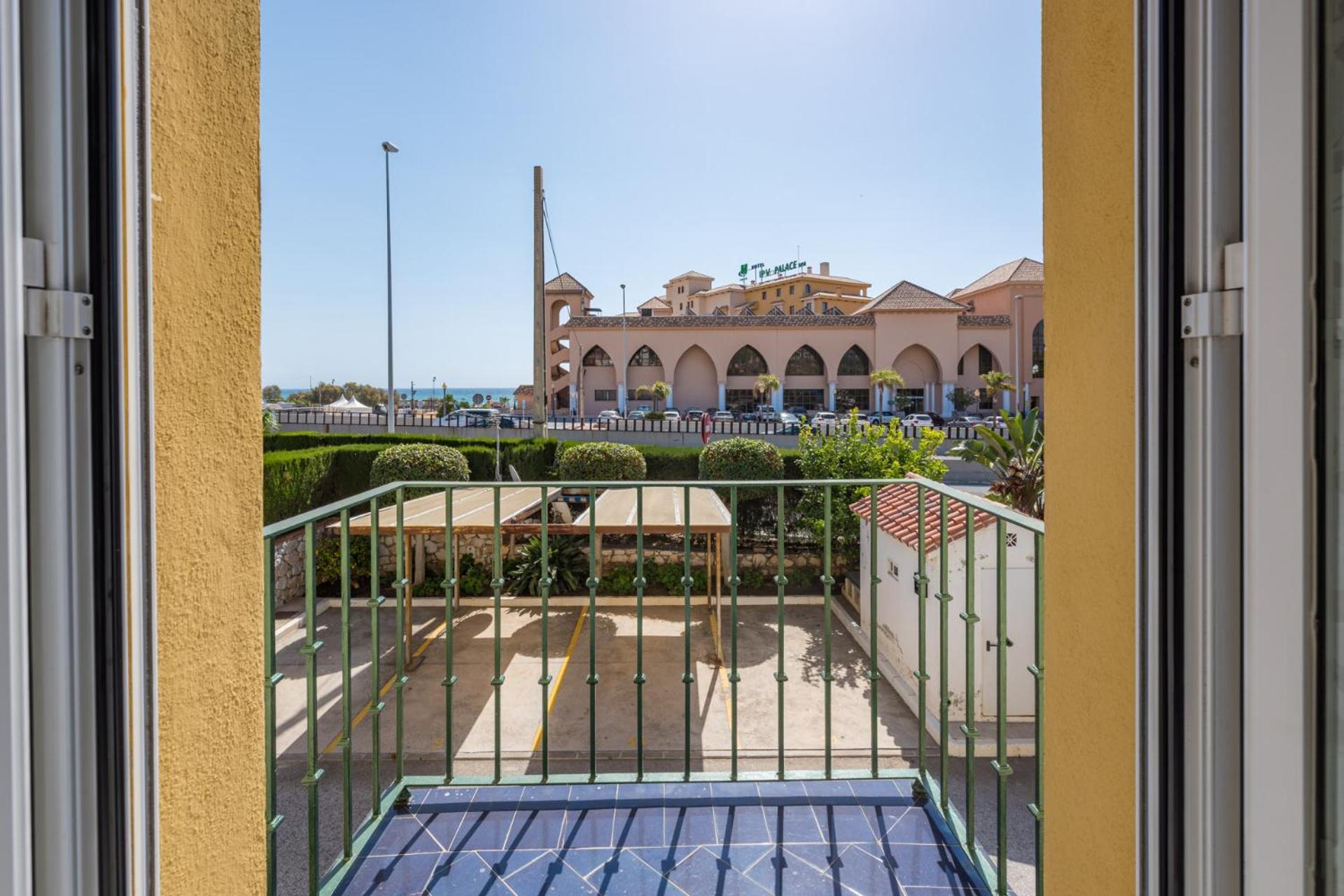 Castillo Sohail Townhouse Near The Beach By Costarentals - Ref 101 فوينخيرولا المظهر الخارجي الصورة